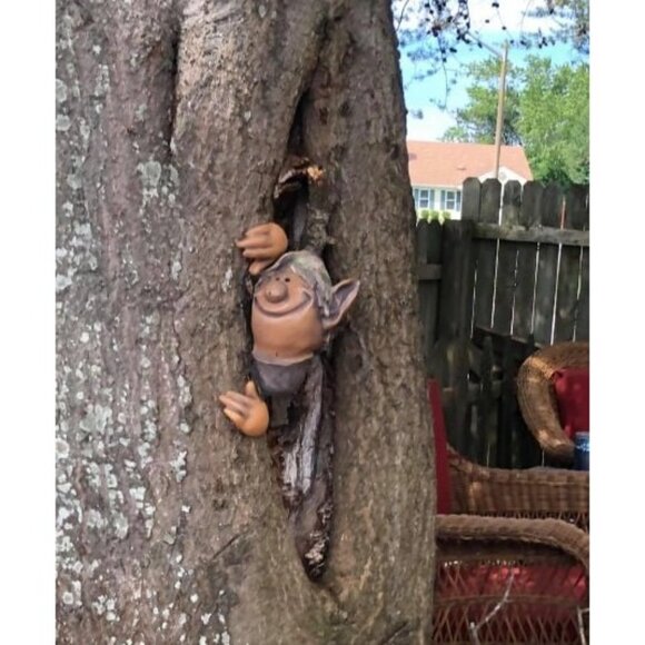 Elf Tree Hugger - Yard Decorations - Whimsical Tree Sculpture - Picture 3 of 4